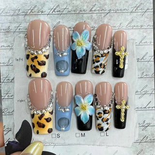 New Arrival Fashion Flower Diamond Leopard Contrast Handmade Press-on Nails